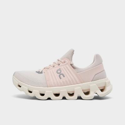 On スニーカー Cloudswift4 ピンク/ホワイト レディース Run the city in style — the On Cloudswift 4 is where performance