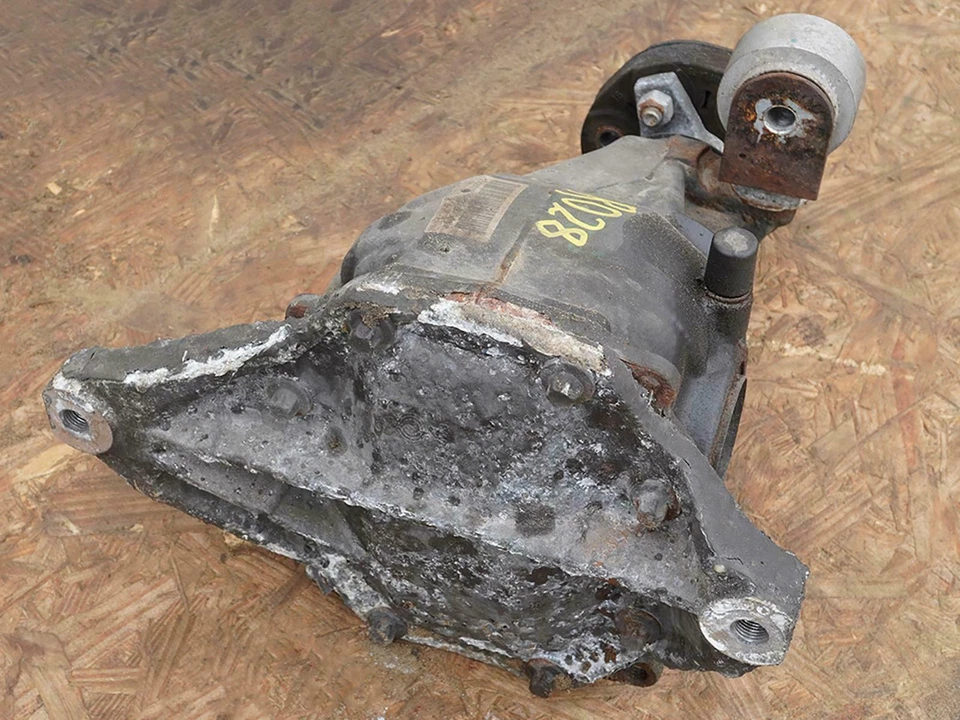 2008 - 2011 Mercedes Benz C Class W204 C300 4Matic Differential Carrier Rear Oem Foto 3 de 4