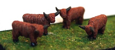 4 Highland Cattle Animals A105 UNBEMALT N Stärke Maßstab Langley Modelle Kit 1/148