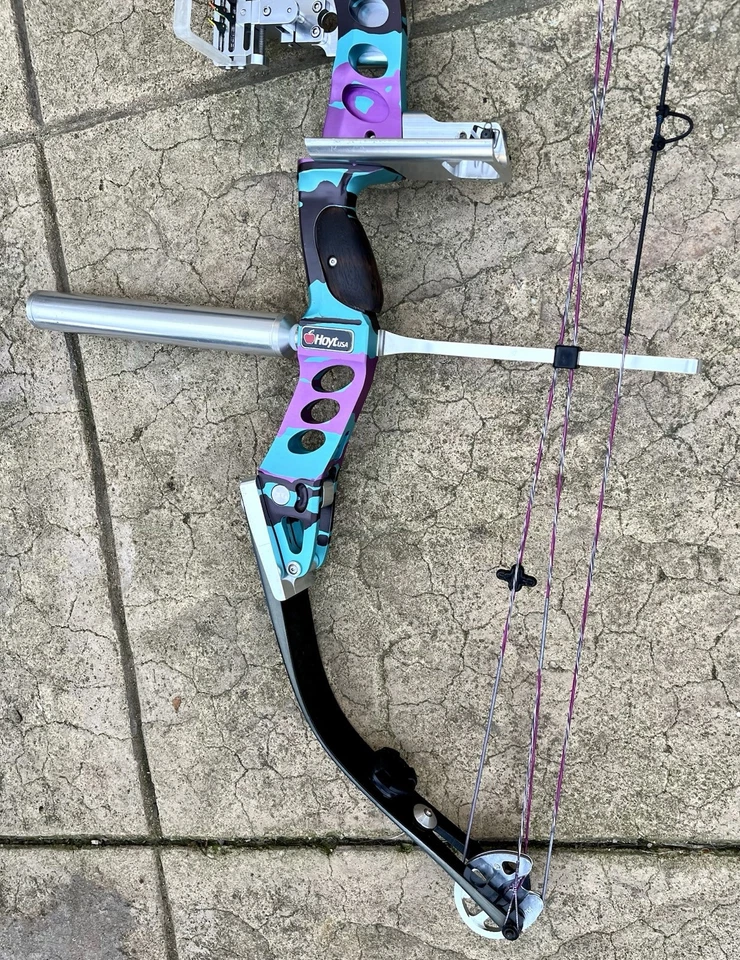 Hoyt Defiant 50-60# 26” Competition Target Bow Master Cams Loaded RH RARE Color - Image 4 of 4