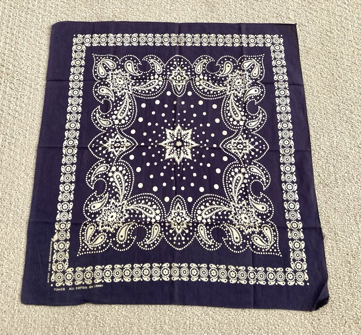 Western/Bandana 1960s Vintage Plain & Solid Handkerchiefs for sale