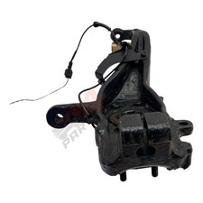 2011 Nissan Navara V6 Driver Side Front Hub 2005-2015 	400145X00C