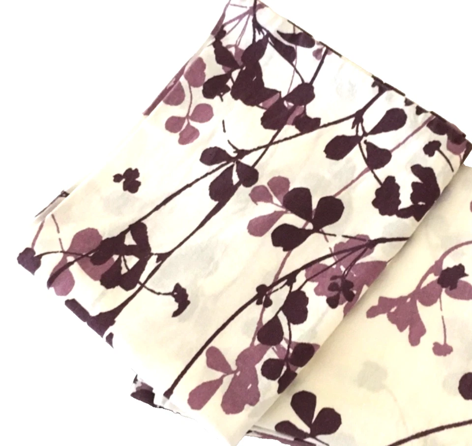 IKEA Ransby Par Fundas de Almohada Queen Talla 20"x 32" Berenjena Púrpura Floral Foto 2 de 4