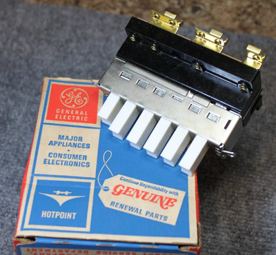 Vintage General Electric Genuine Hotpoint Oven 6 Button Selector Switch 605243