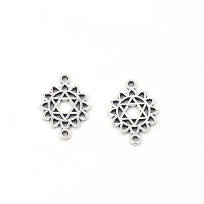 20 or 50PCS Antique Silver Tone Star of David, Jewish Star Connector GGS49