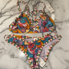 NWT Cupshe Womens Two Piece Swimsuit Size Medium Floral Colorful bikini Cutout