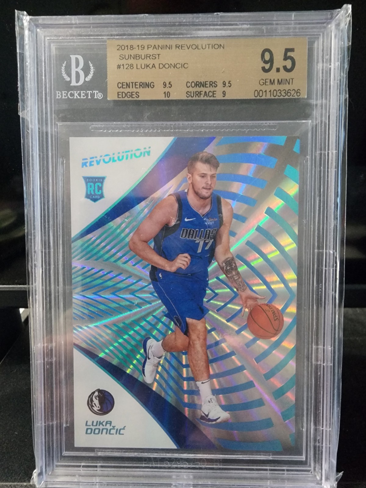 2018 Panini Revolution Luka Doncic Sunburst #128 /75 BGS 9.5 Rookie RC