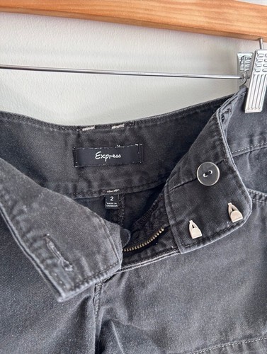 Express Black Short Shorts Women - Picture 3 of 4
