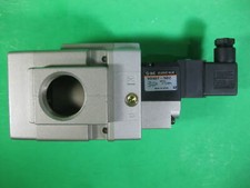 SMC Solenoid Valve VG342-5DZ-10NB, DC24V with VO307-5DZ -- New --