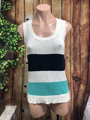 NWT! Liz Claiborne Sleeveless Sweater Size Small E-11
