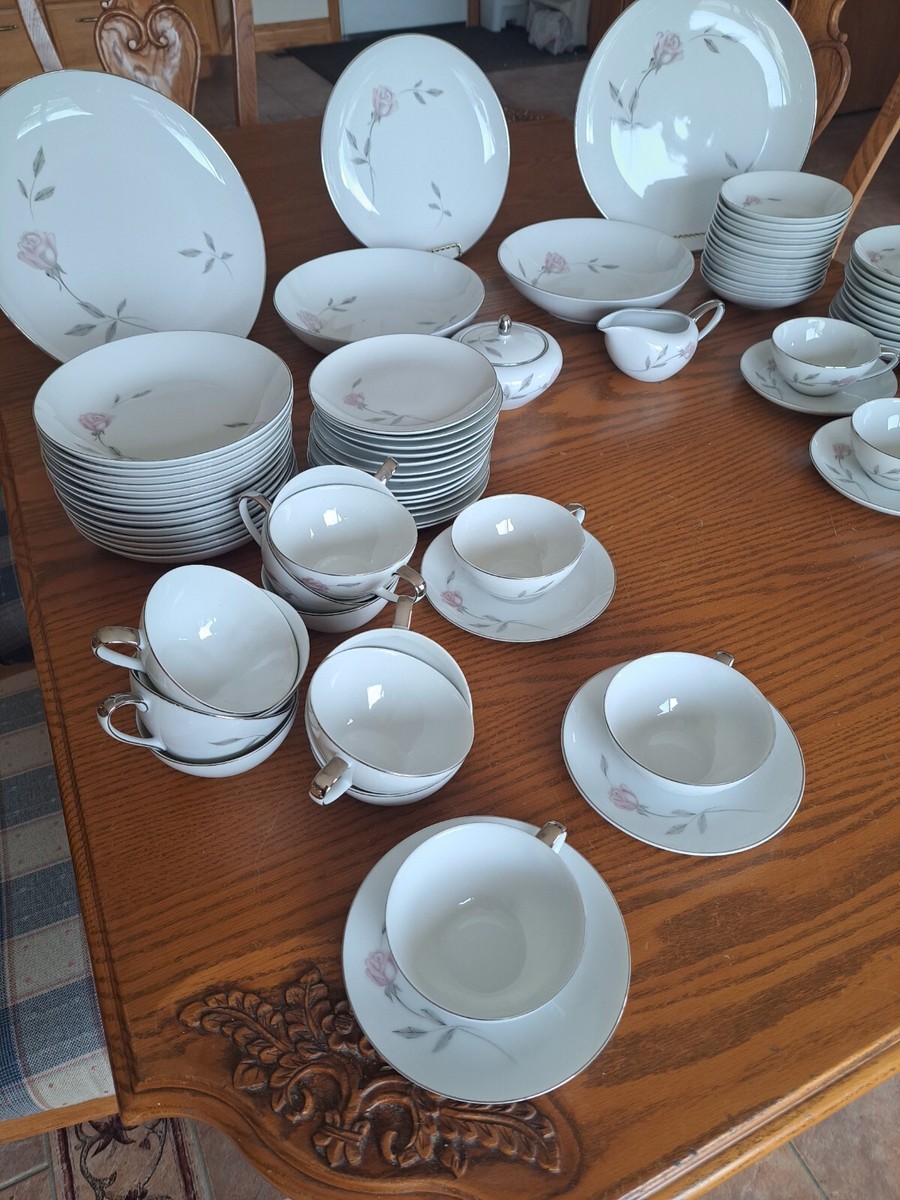 Mikasa Fine Porcelain China Primrose 8194 Pattern 87 Piece