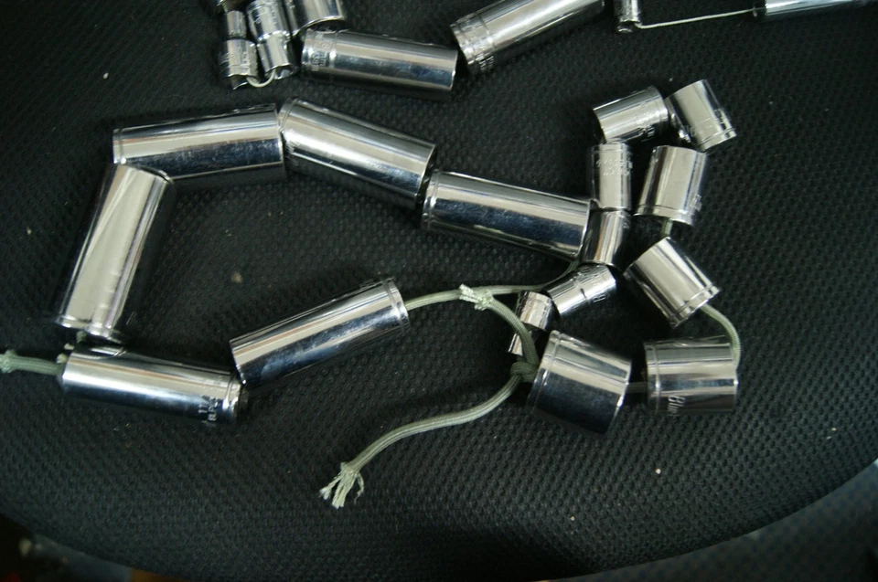 BLUE POINT 44 PIECES  SOCKETS METRIC AND DOMESTIC 3/8" DRIVE AND 1/4" DRIVE  - Image 2 of 4