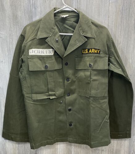 Vintage WW2 Korean War Era HBT Herringbone Twill Army Jacket 13 Star Buttons - Photo 1 sur 17