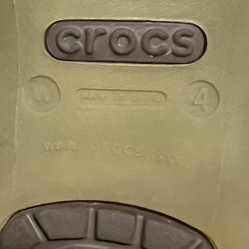 CROCS Youth Girls Sz 4 Flats Green Slip On Shoes With Cutouts - Picture 10 of 10