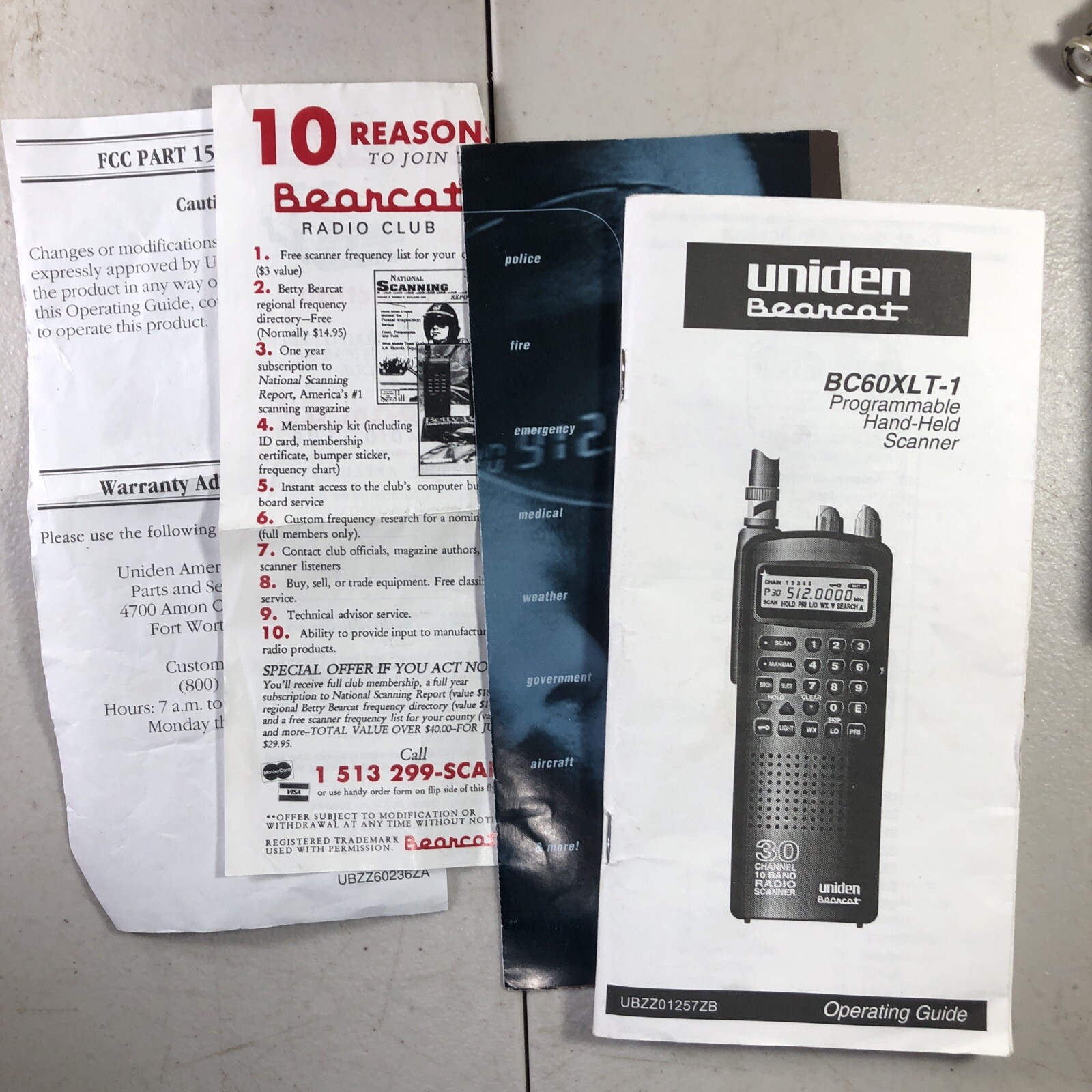 Uniden Bearcat 30 Channel 10 Band Handheld Scanner BC60XLT1 CB Tested