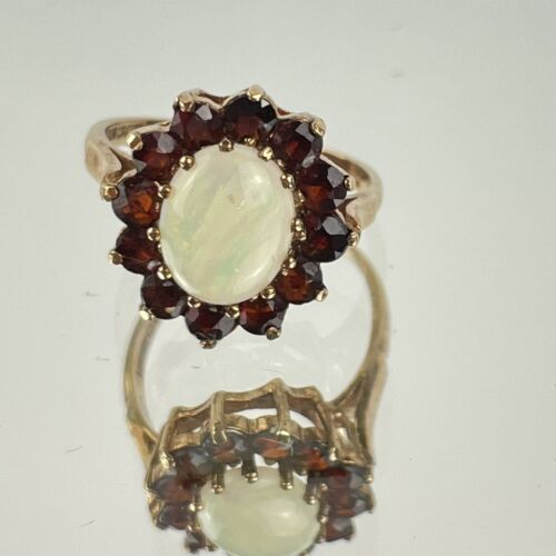 Vintage 9ct Yellow Gold Opal & Garnet Dress Ring … - image 1