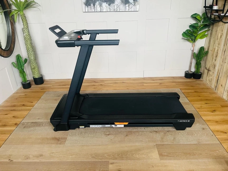 Nordic Track T Series 5 Treadmill, Home Exercise & Fitness RRP £699 - Image 3 of 4