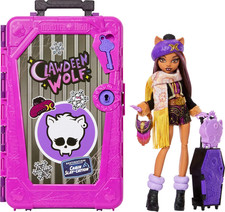 Monster High Skulltimate Secrets Clawdeen Wolf Destination Cabin Slay-Cation New