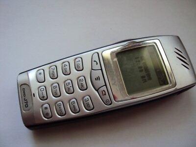 ORIGINAL SONY CMD J70 MADE IN FRANCE HANDY GESPERRT FÜR VODAFONE 2G,3G,4G
