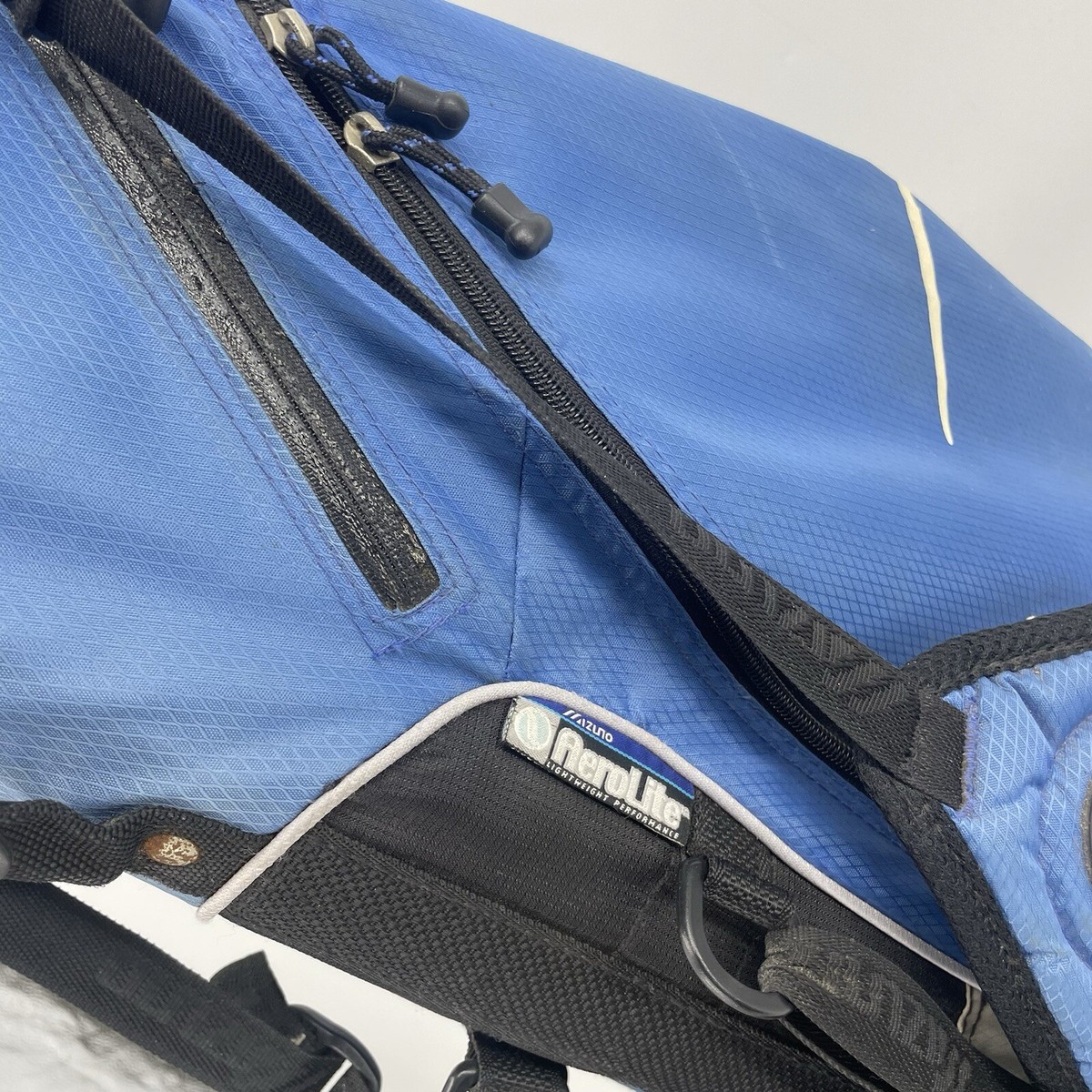 マユハケオモト MONTURA Store（モンチュラ ストア） Web 通販 「HOVERLA22 BACKPACK