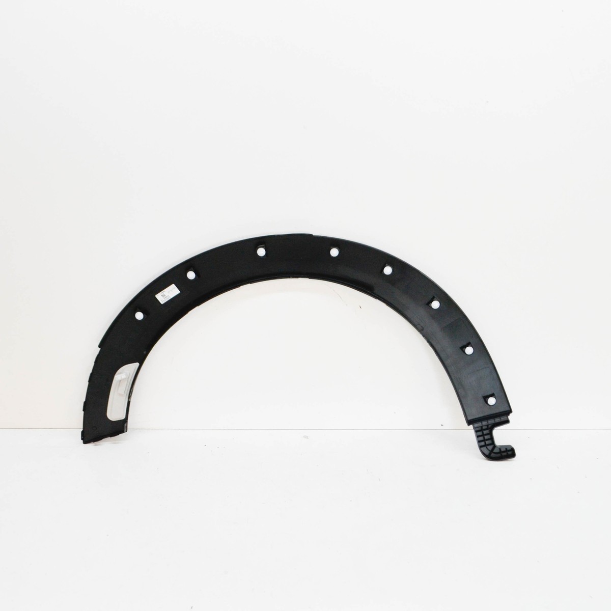 MINI COUNTRYMAN F60 Front Right Wheel Arch Trim 7389368  