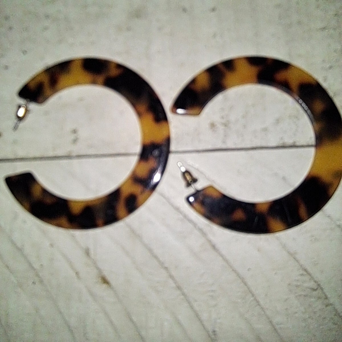 Plastic Hoops Tortoise Shell - image 5