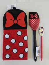 Disney Parks "I am Minnie Mouse" Collection Oven Mitt, Set of 2 Spatulas NEW