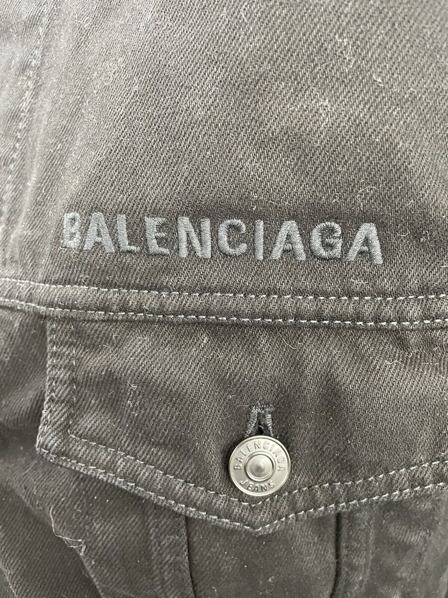Balenciaga Black Denim Jacket W/ Gym Wear Back Print Size 46 Balenciaga Black Denim Jacket W/ Gym Wear Back Print Size 46