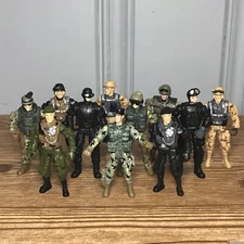 Mix Lot of 11 Military Action Figures Chap Mei And Unbranded