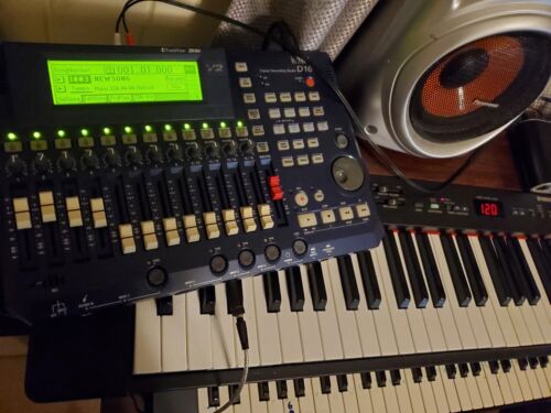 KORG D-16 V2 Digital Recording Studio Recorder 16GB Modded - Tested w/Adapter - Picture 2 of 10