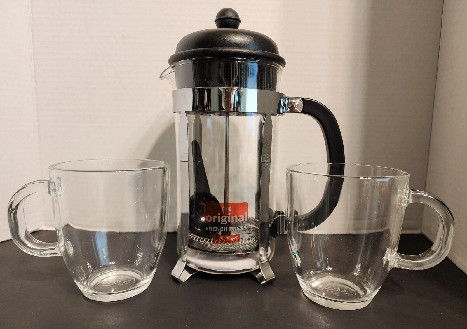 Bodum Caffettiera French Press Coffee Maker, 8 Cup Capacity with 2 Glass Mugs