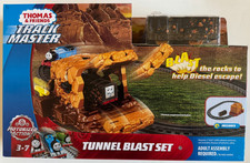 Thomas  Friends Trackmaster Tunnel Blast Set w/Diesel Factory Sealed Retired