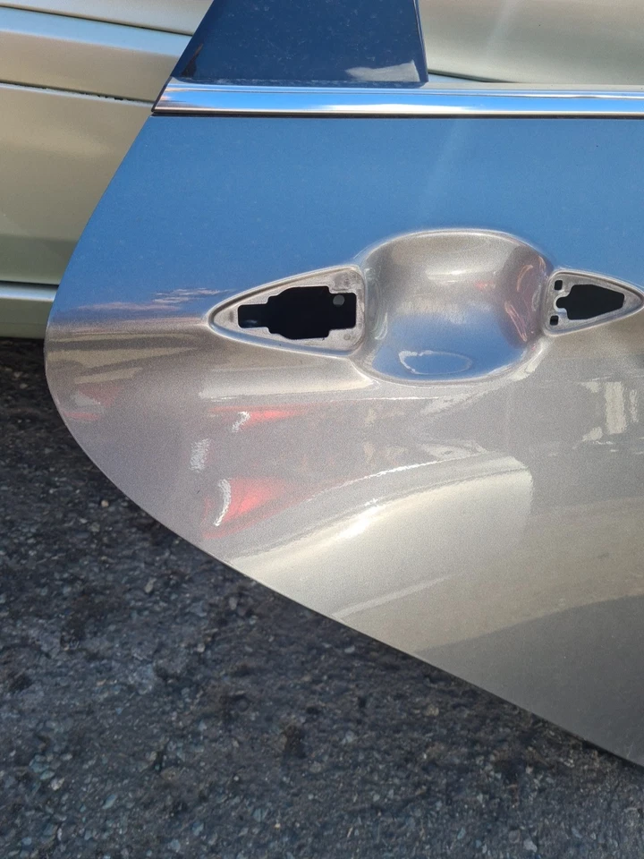 2013 HYUNDAI I40 MK1 VF 5DR ESTATE DRIVER SIDE REAR DOOR SILVER T6S - Image 4 of 4