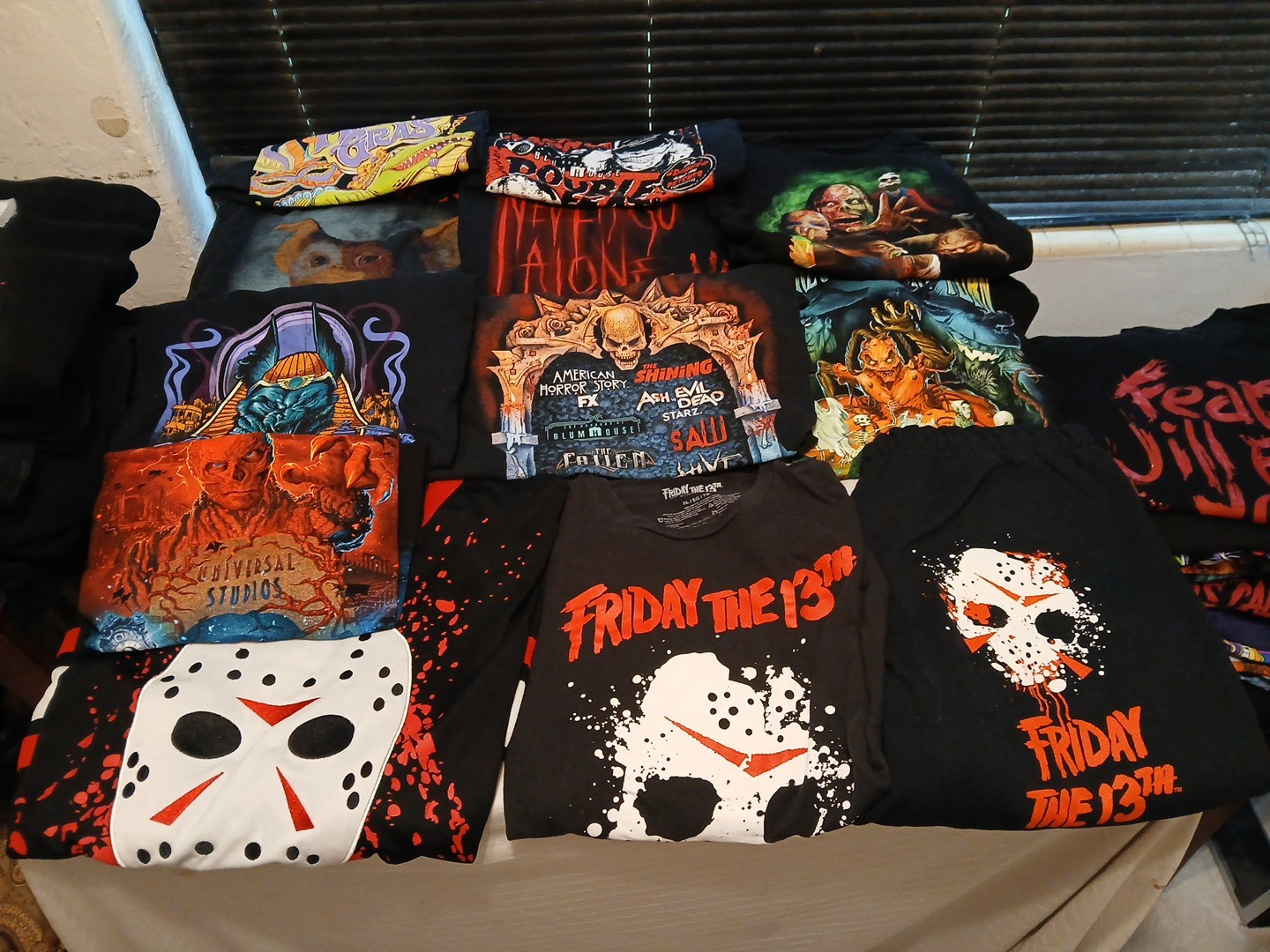Lot 12 Universal Studios Halloween Horror Nights FRIDAY 13TH Men T-Shirt SZ XL