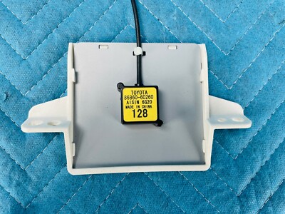 あたま Lexus GX460 Navigation Antenna 2014-2023 86860-60260 OEM | eBay