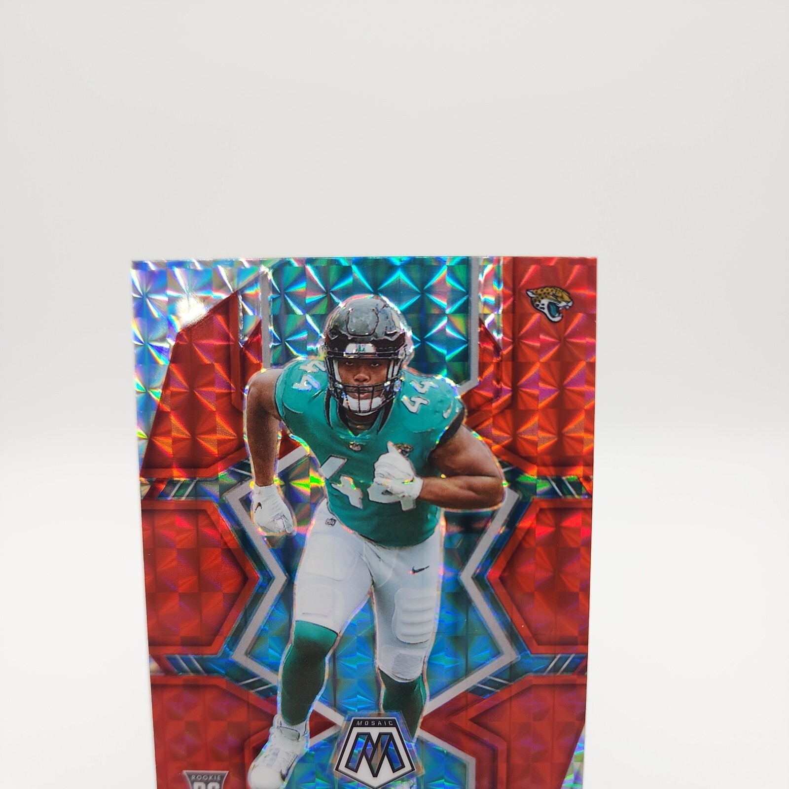 2022 Panini Mosaic Red Prism Rookie Travon Walker #333