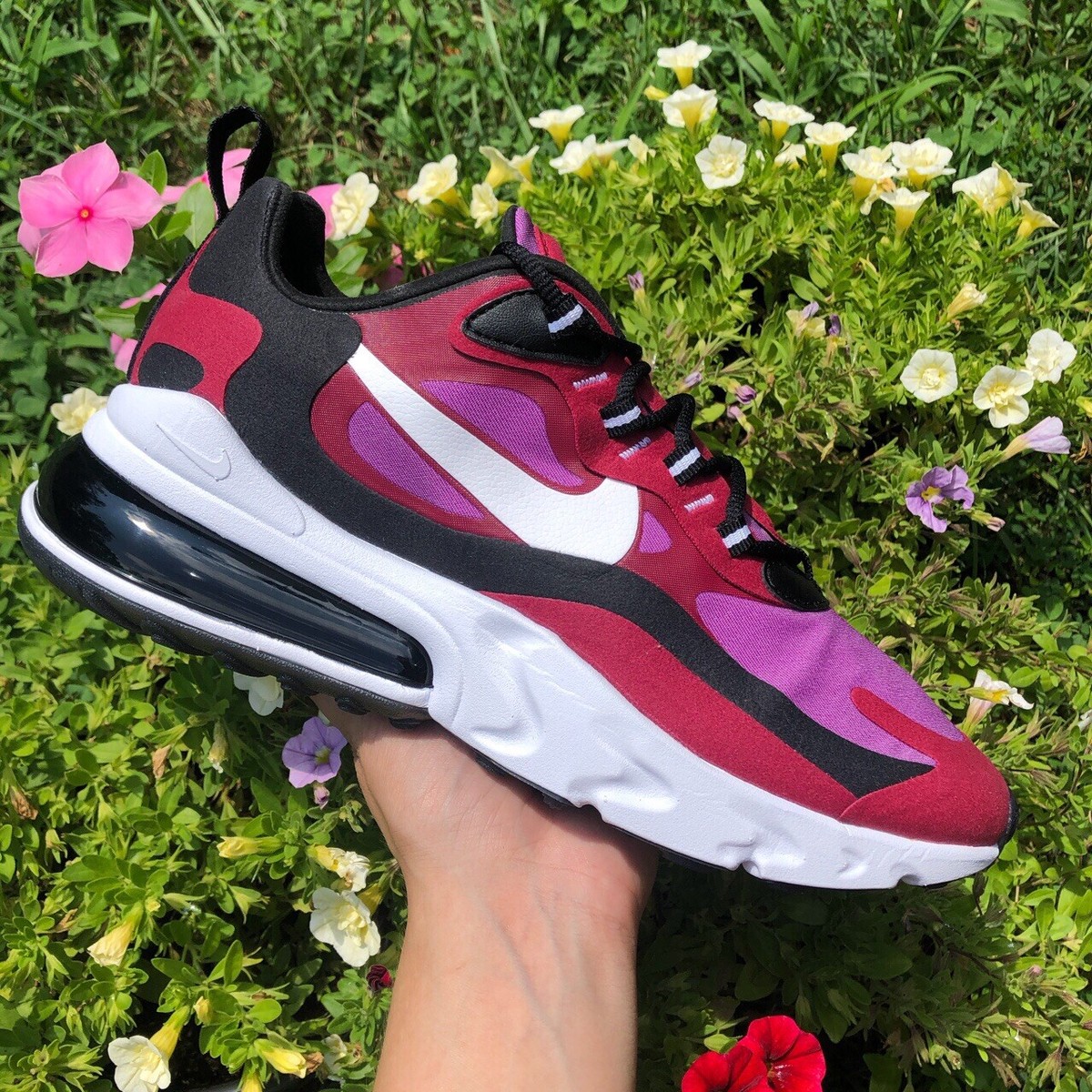 burgundy nike air max 270