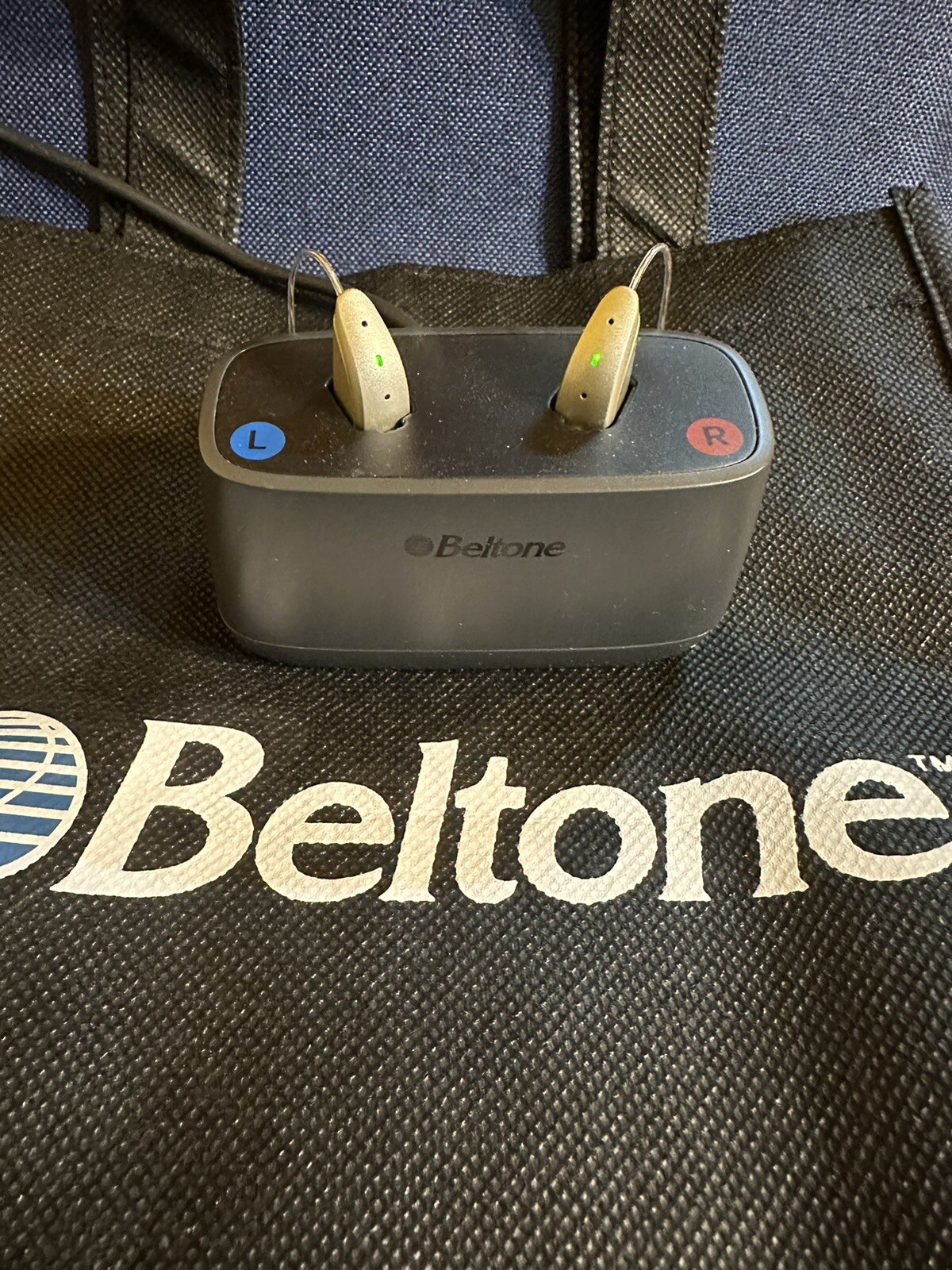 Beltone Achieve 17 hearing aids. With Charger, Cleaning Kit. Everything