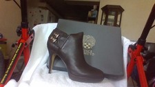 Vince Camuto new dark brown heel booties 9