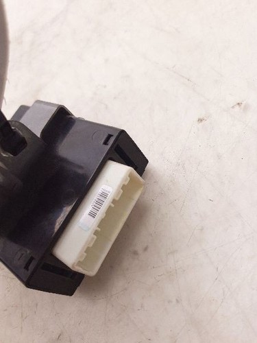 Toyota Corolla 2009 relé de luz de circulación 82810-02060 - Imagen 4 de 12