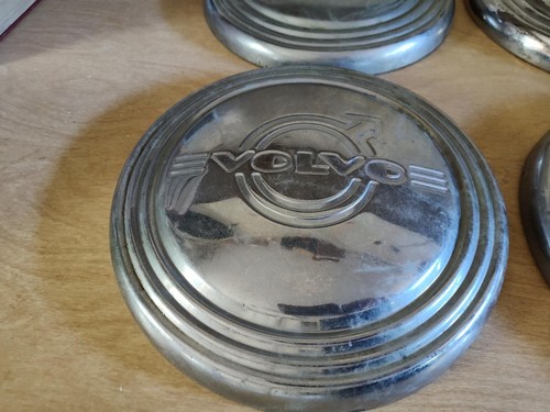 Lot of 5 Vintage Volvo hub caps PV 444 544 445 - 10" Diameter - Picture 4 of 11