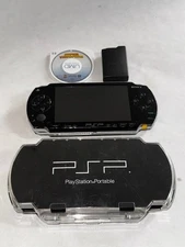 Sony PSP 1000 Handheld System With Case & movie untested