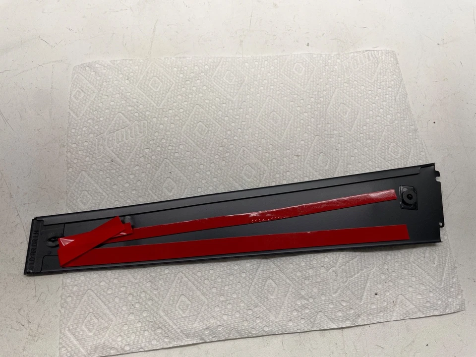 原始设备制造商 B-PILLAR Applique 保护套 左侧 适用于 2019-2023 道奇充电器 57010429AD — 第 2/4 张图片