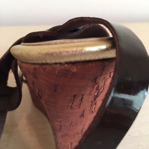 Michael Kors Women's Brown Patent Leather Cork Wedges Sandals Shoes Size 8 $189 - Picture 12 of 12