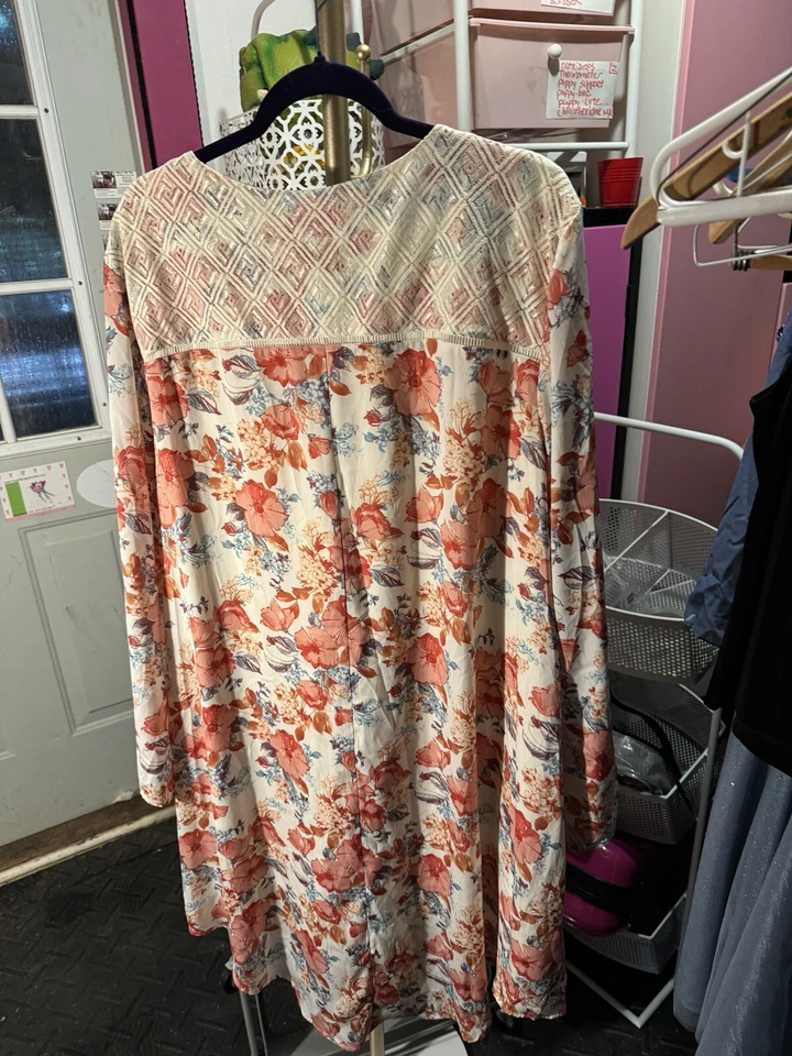 HAUTE hippie tribe size 3X dress floral long sleeve - Image 3 of 4