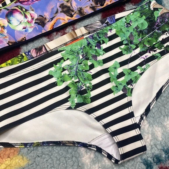 Clover Canyon bikini dos piezas xs m traje de baño Foto 3 de 4