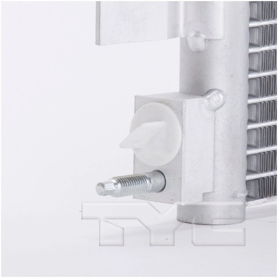 Condensador de aire acondicionado TYC 4153 para Nissan NV1500 NV2500 NV3500 12-21 Foto 4 de 4