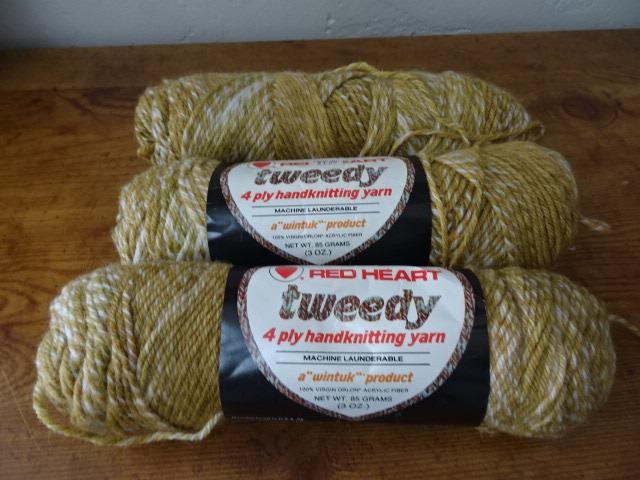 Lot 3 Vtg skeins RED HEART Tweedy 4 Ply worsted weight yarn-100% acrylic