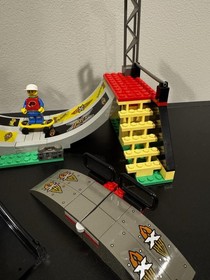 LEGO Island 6738 Skateboard Challenge (2002) &ndash; Used &ndash; Incomplete &ndash; See Details