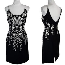 Y2K Maggy London Embroidered Floral Cocktail Dress Size 4 2 Beaded Sexy LBD VTG